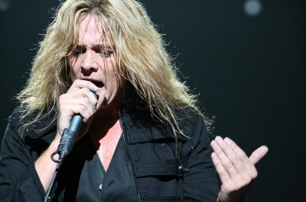 TWISTED SISTER – Deciden seguir sin Dee Snider y le sustituye SEBASTIAN BACH. Dicen que para algunos conciertos en otoño. ¿Cómo se lo tomarán los fans?.