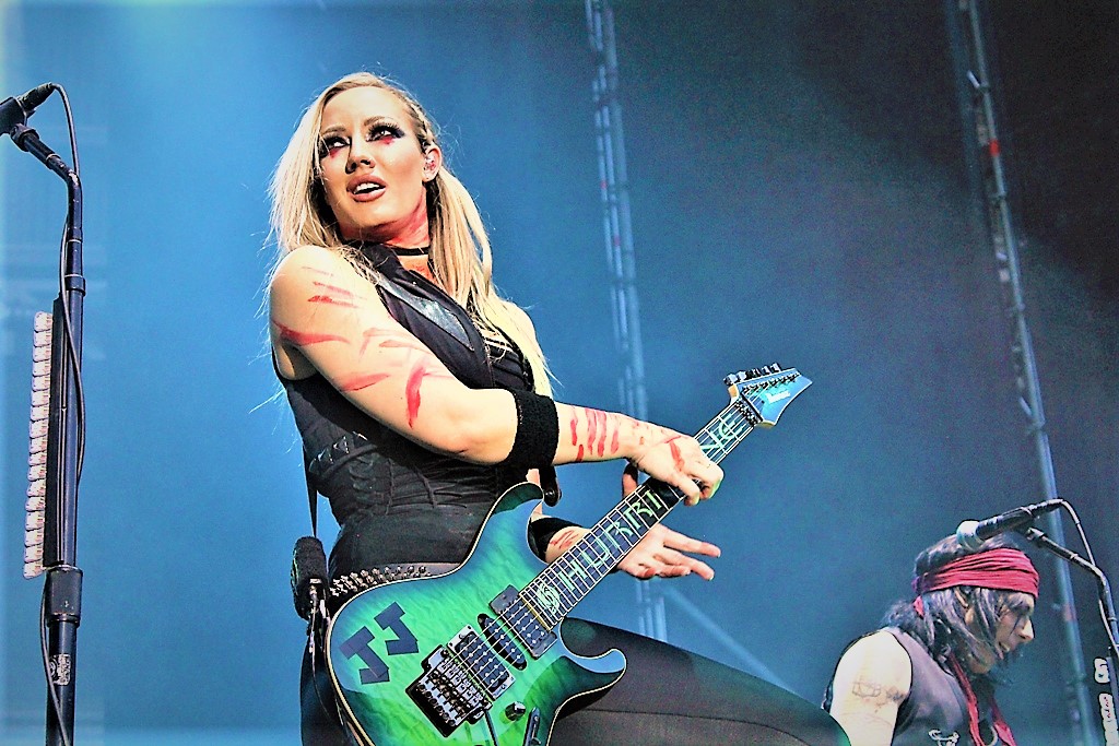 NITA STRAUSS (Alice Cooper) – Nuevo adelanto de su próximo LP