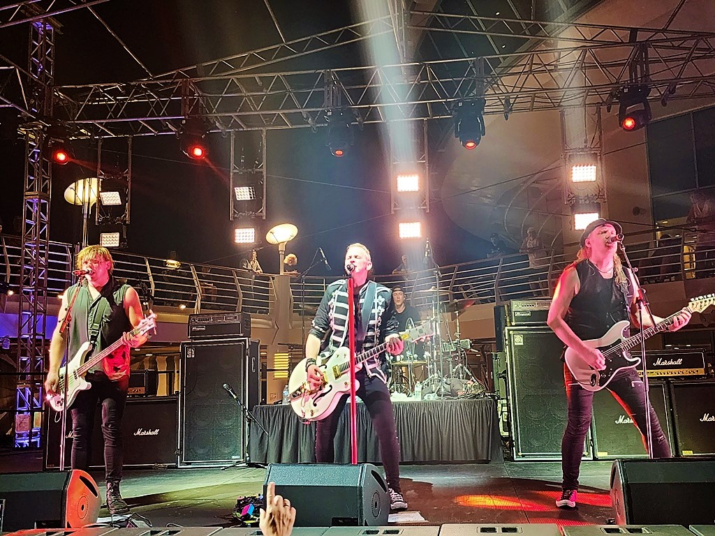 ECLIPSE 2023 MONSTERS OF ROCK CRUCERO 05-03