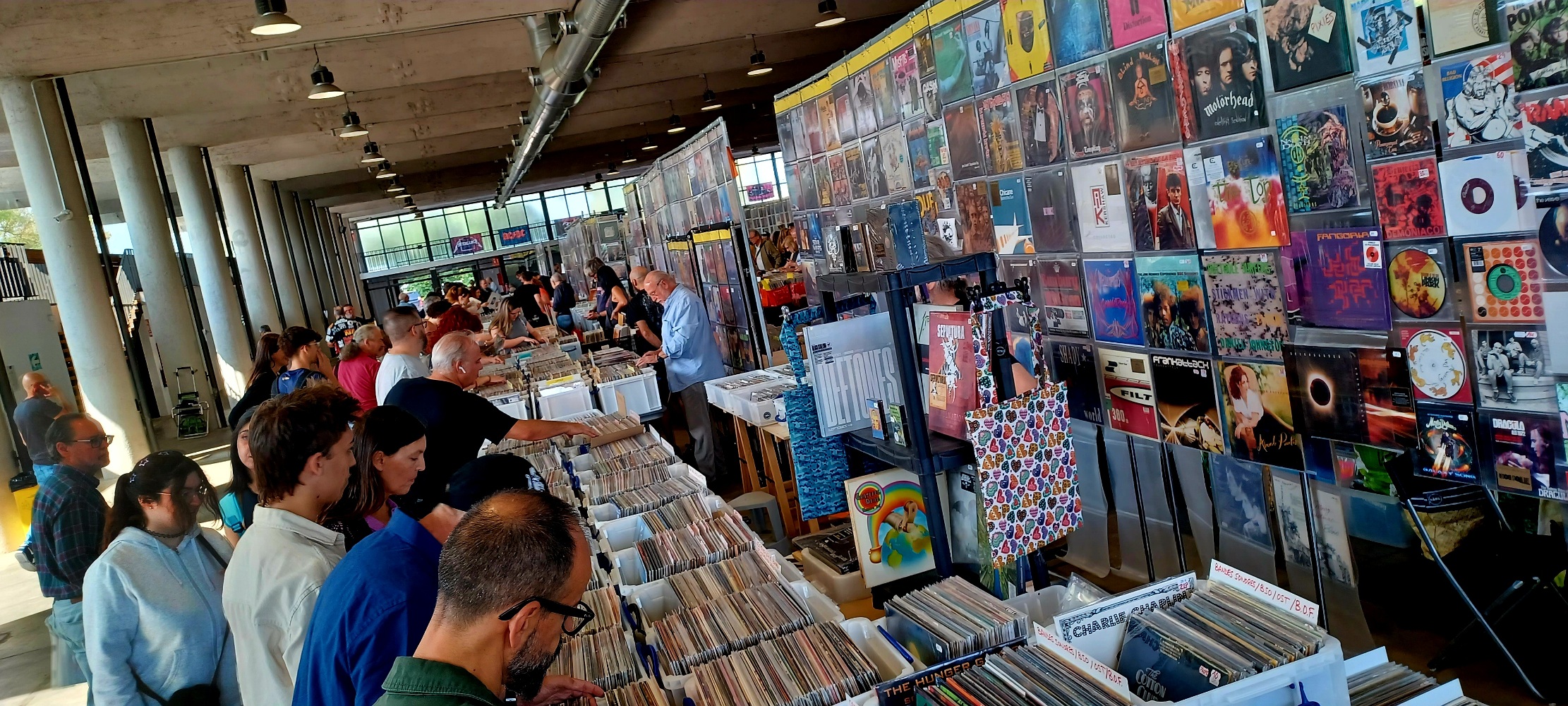 FERIA DEL DISCO INTERNACIONAL – Madrid acogió este fin de semana una nueva edición con mas expositores, nueva ubicación…..