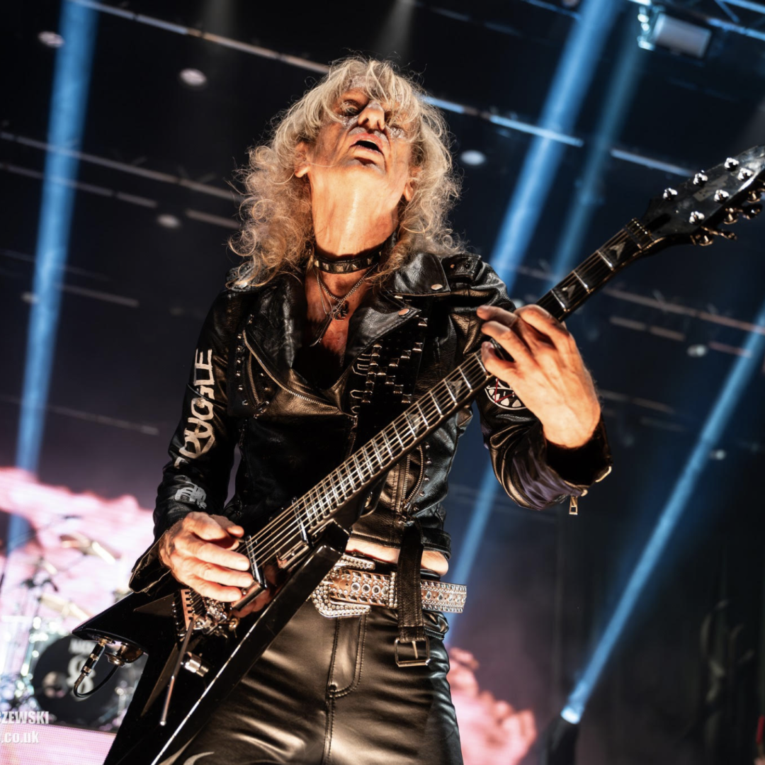 K.K. DOWNING y TIM “RIPPER” OWENS – Versionean tema de Judas Priest en su 50 Aniversario.