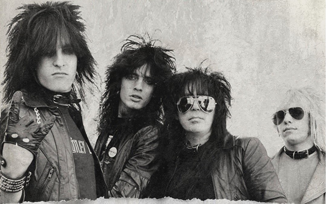 MOTLEY CRUE 1985